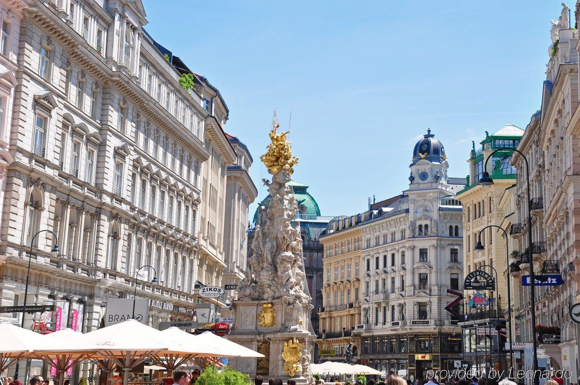 Hotel Cryston Vienna Exterior photo